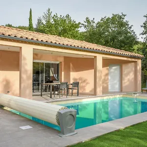 https://la-villa-adoe.hotels-rhonealpes.com